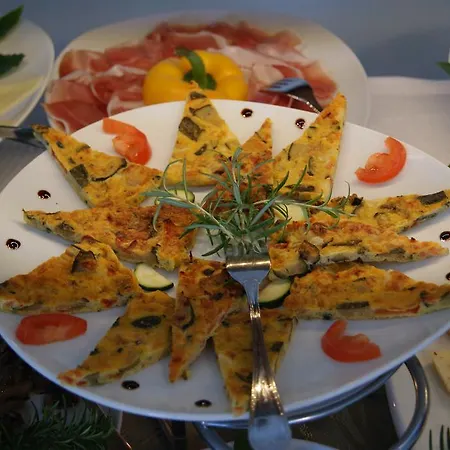 Apartahotel Aprilia 4*