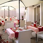 Aprilia Hotel apartamentowy