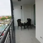Aparthotel Aprilia 4*