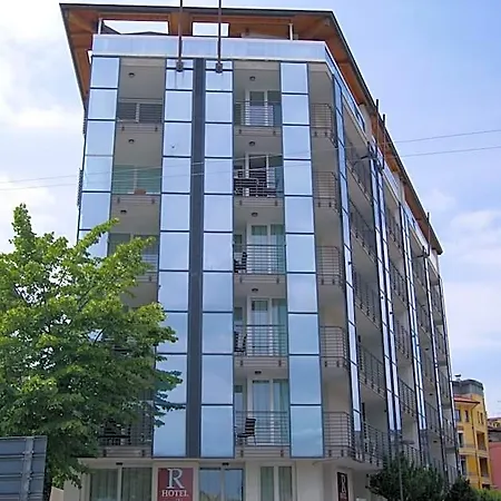 Hotel apartamentowy Aprilia