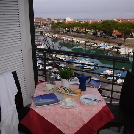 Aprilia 4* 그라도