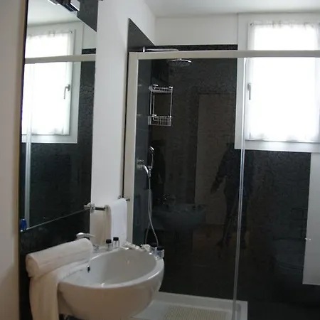 Apart Otel Aprilia 4*
