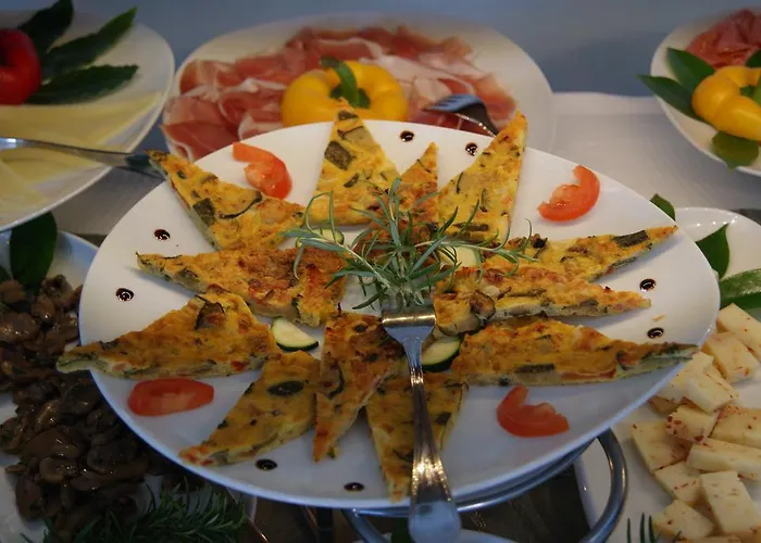 Aparthotel Aprilia 4*