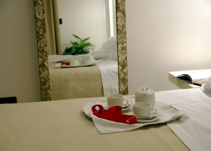 Aparthotel Aprilia 4*